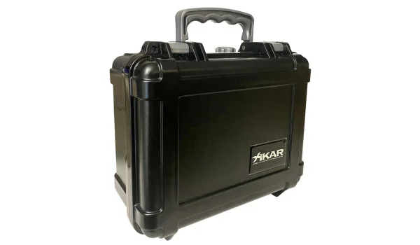 Humidor de viaje Xikar, plástico negro 20 puros (225XI)