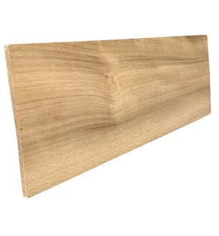Chapa de madera de okume 326 mm x 116 mm x 5 mm