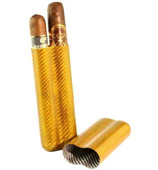 Estuche de fibra de carbono dorado para 2 puros con un calibre de 57